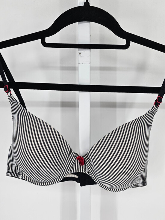 Maidenform Other - Maidenform Womens Sz 38B Lightly Padded T Shirt Bra Black White Striped
